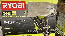 Ryobi ONE+ Airstrike 18V 15-Gauge Angled Finish Nailer (outil uniquement) P330
